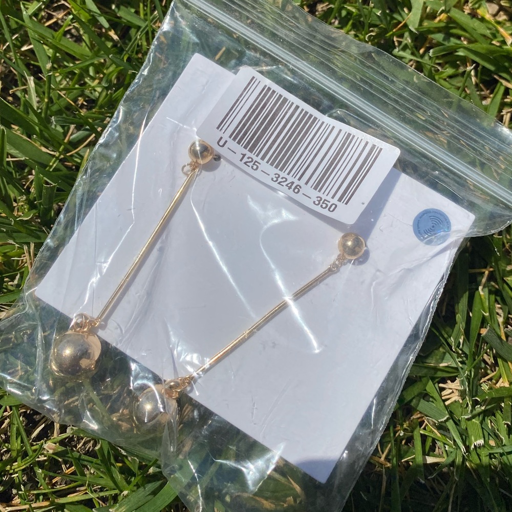 Gold drop earrings